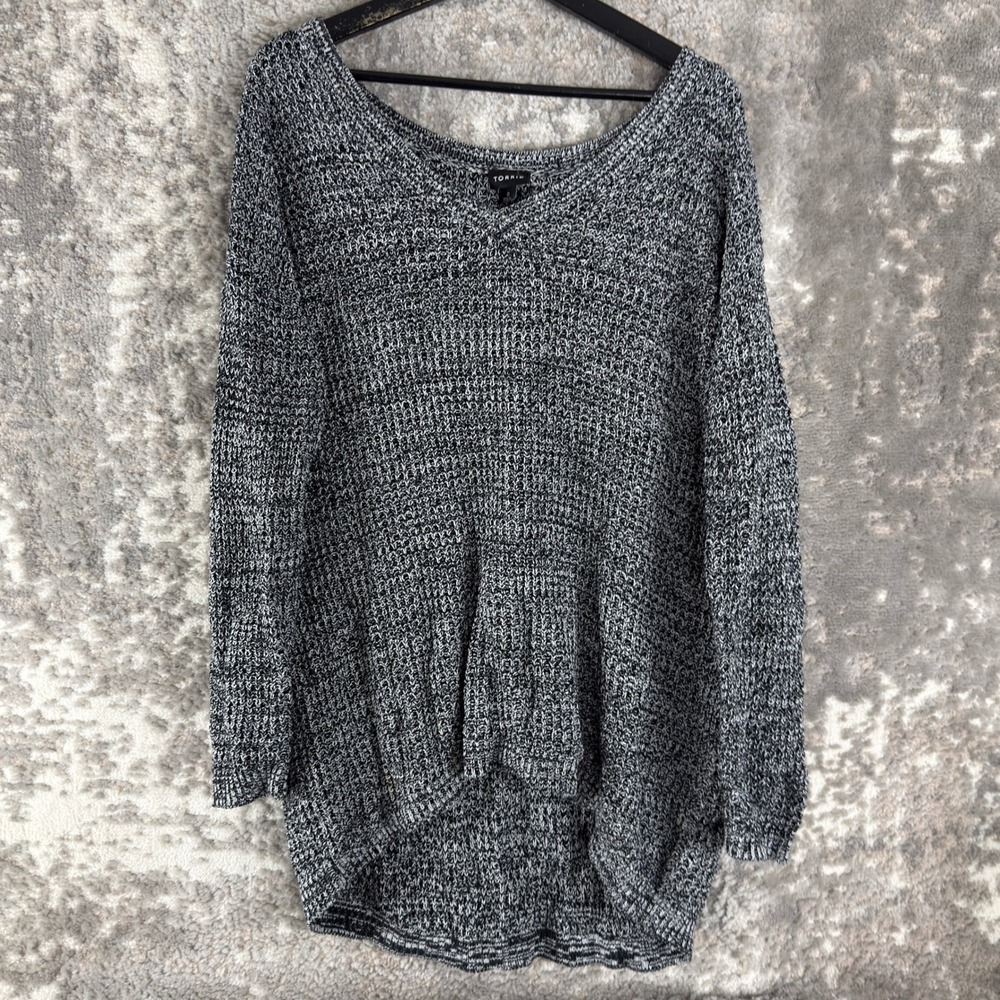 Torrid Size 0 Marled V-Neck Hi-Lo Tunic Sweater Black White Long Sleeve Womens